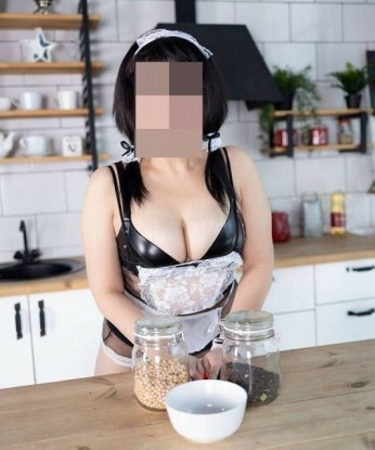 Анкета проститутки Нина - Фото 1, Кора-Урсдон, 35 лет, №1396